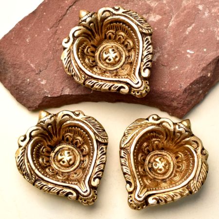 Brass Heart Shaped Oil Lamp Diya Pack of 3