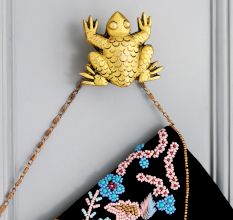 Modern Brass Frog Wall Hook In Golden