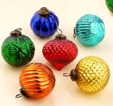 Decorative Multicolor Set of 6 Pieces Christmas Ornament