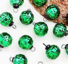 12 Pieces Decorative Glass Green Christmas Ornaments