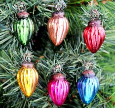 Pinecone Christmas Ornaments