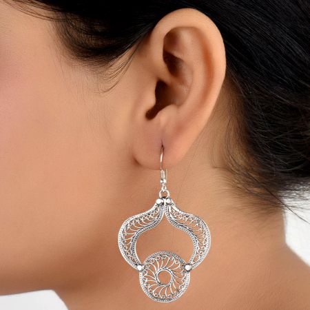 92.5 Sterling Silver Earring With Filigree Work Dangle Earrings