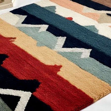 Handknotted Floral Swirl Elegance Wool Rug