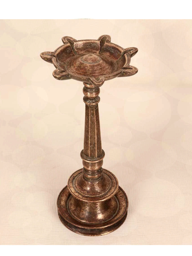 Bronze Oil Lamps : The Ancient Glow of Tradition